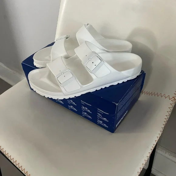Brand new White Arizona Birkenstocks - Picture 1 of 5